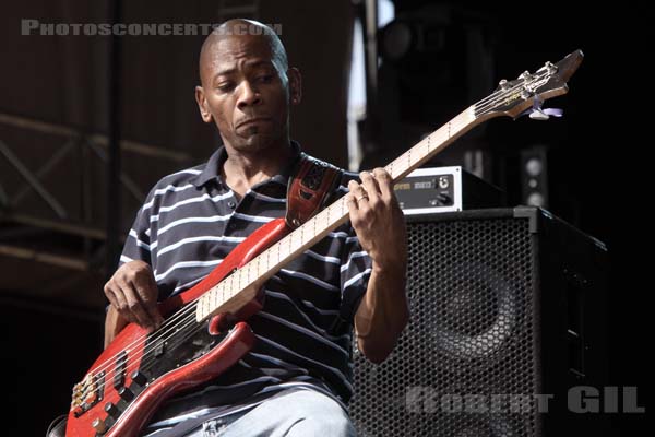 ROBIN MCKELLE - 2009-08-30 - SAINT CLOUD - Domaine National - Scene de la Cascade - 